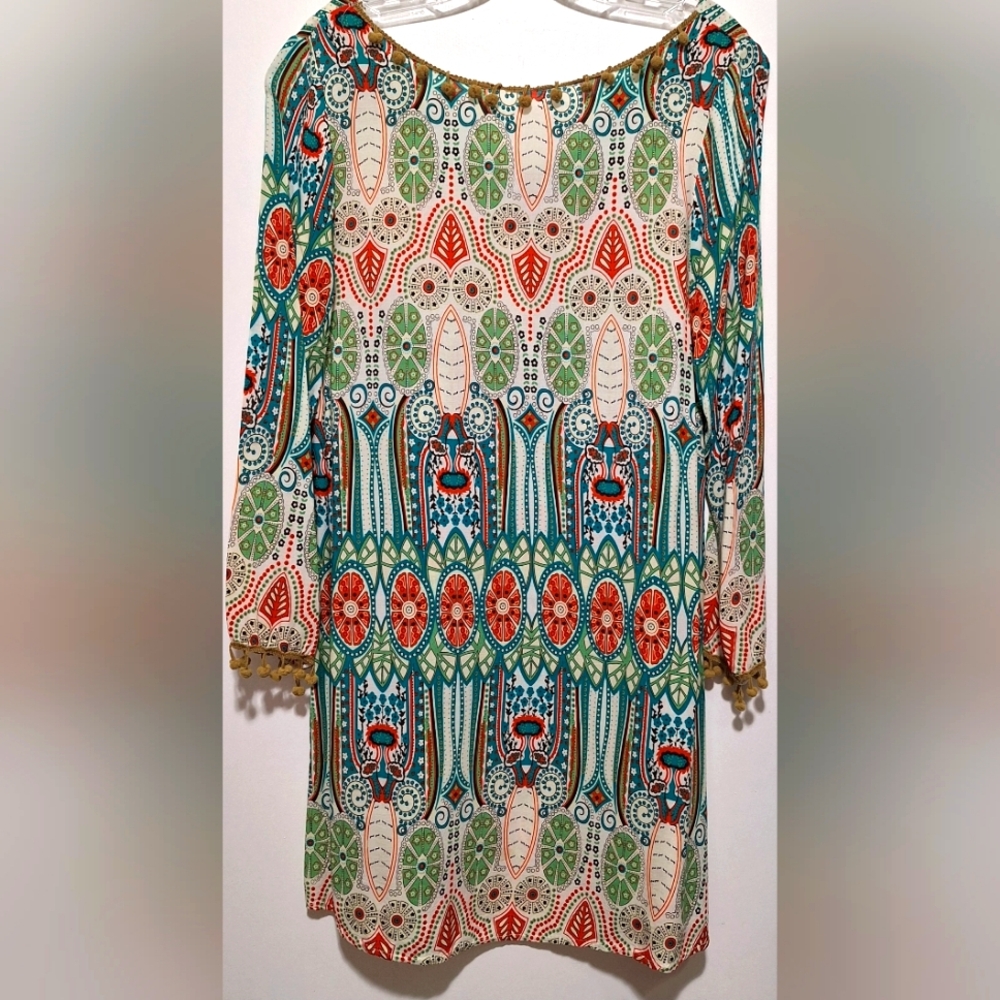 BOHEMIAN MULTICOLOR GRAPHIC DESIGN. LIKE NEW